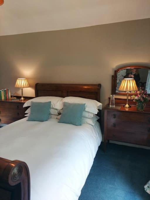 Bed and Breakfast The West Wing Whitford Exterior foto